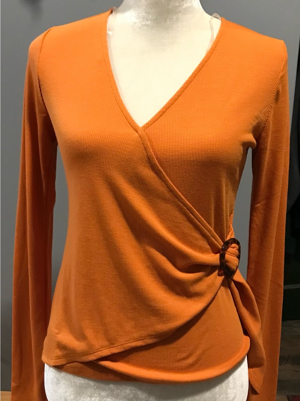 Long Sleeve Orange V-neck Side Buckle Detail Rib Knit Top